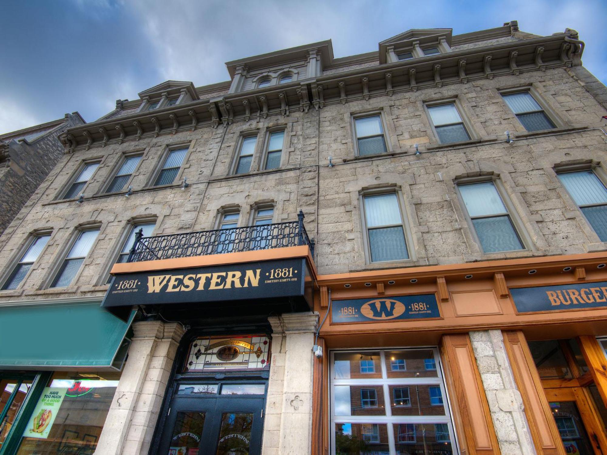 Western Hotel & Executive Suites Guelph Exteriör bild