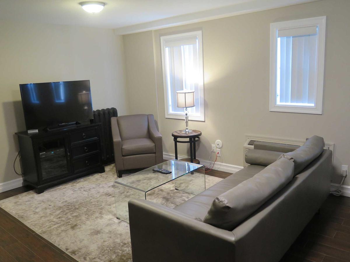 Western Hotel & Executive Suites Guelph Exteriör bild